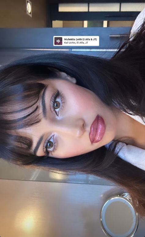 🎀 Natural Snatched Makeup, Confident Makeup Look, Big Almond Eyes Makeup, Eye Makeup Bigger Eyes, Tan Glowy Skin, Makeup Ideas Soft Glam, How To Look Like A Doll, Pretty Makeup Looks For Brown Eyes, License Photo Makeup