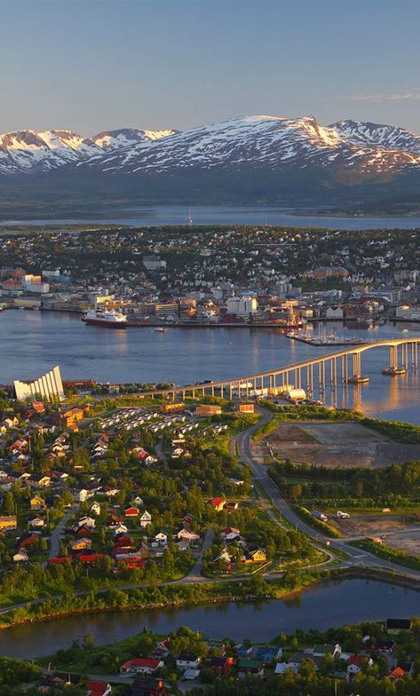 Norway Small Towns, Nordic Scenery, Tromsø Norway, Tromso Norway, World Most Beautiful Place, Sweden Travel, Poland Travel, Scandinavian Countries, Visit Norway