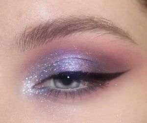 Fairy Eye Makeup, Purple Makeup Looks, Ball Makeup, Silver Makeup, Butterfly Makeup, Sparkly Makeup, Princess Makeup, Purple Eye Makeup, Glitter Eye Makeup