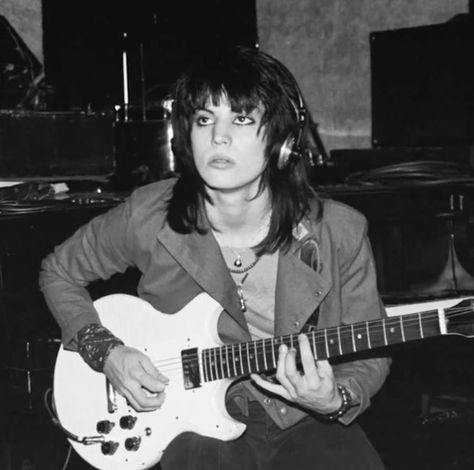 Jett Icon, Bad Reputation, Joan Jett, Recording Studio, Electric Guitar, Headphones, Guitar, Black And White, Music