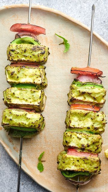 Paneer Starters, Paneer Snacks, Carom Seeds, Mixer Grinder, Paneer Tikka, Food Lab, Paneer Recipes, Green Chilli, Starters Recipes