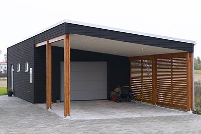 Driveway To Backyard Garage, Mid Modern House, Carport Makeover, Cabin Garage, Modern Carport, Garage Construction, Backyard Garage, Carport Plans, Carport Sheds