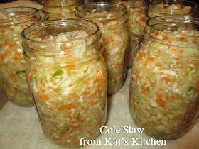 Cabbage Canning, Freezer Slaw Recipe, Canning Cabbage Recipes, Canning Cabbage, Pepper Cabbage, Canning Granny, Pressure Canning Recipes, Home Canning Recipes, Canning Vegetables