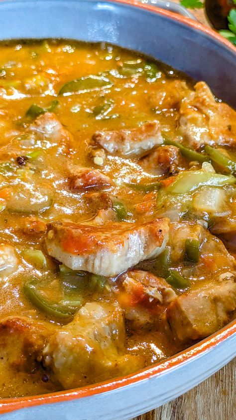 Spanish Food Recipes Mexico, Green Chili Rice, Dinner Reciepes, Texmex Recipes, Mexican Christmas Food, Chili Verde Recipe, Mexico Recipes, Spanish Soup, Pork Stew Recipes