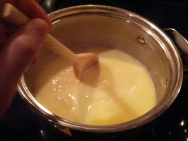 Cheese Fondue Recipe, Swiss Cheese Fondue, Fondue Recipes Cheese, Fondue Recipe, Fondue Party, Recipes Holiday, Fondue Recipes, Party Deco, Holiday Day