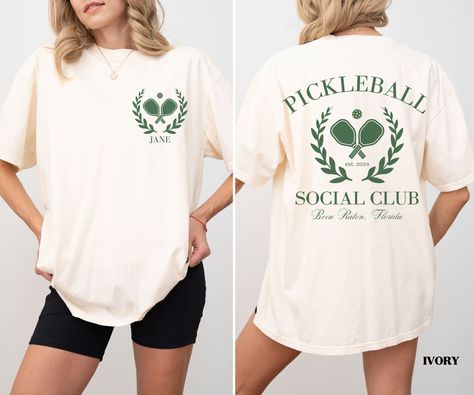 Pickleball Graphic Tee, Pickleball T Shirts, Pickle Ball Shirt Ideas, Club Tshirt Designs, Pickleball Shirts, Team Tshirt, Lemon Shirt, Pickleball Shirt, Shirts Cute