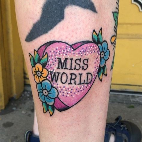 Hole Tattoo Band, Hole Band Tattoo, Hole Tattoo, Hole Band, Pinup Tattoo, Tattoo 2023, Chain Tattoo, Bright Tattoos, Heart Band