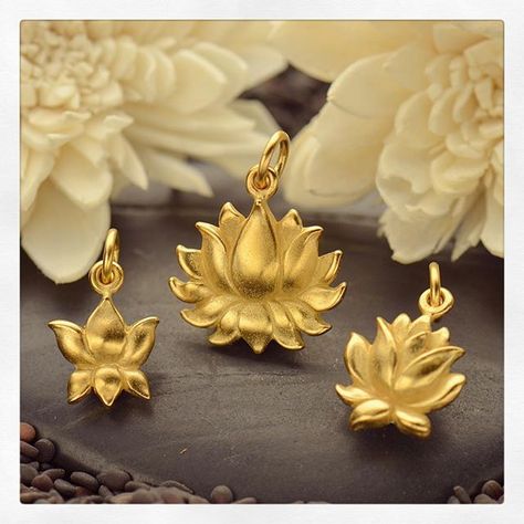 Budding lotus in 24k gold plate vermeil ...coming soon! ✨ #lotusjewelry #bloominglotus #lotusflower #vermeil #yogajewelry #yoganecklace #lotuspendant #lotusnecklace #inspiredbynature #handmadejewelry #gemstonejewelry #artisanjewelry #ninadesigns #ninadesignsjewelry #lotusinbloom Lotus Gold Pendent, Lotus Pendant Gold Indian, Temple Jewellery Earrings, Gold Jewelry Design, Real Gold Necklace, Wedding Jewelry Sets Bridal Jewellery, Gold Pendent, Lotus Jewelry, Jewellery Design Sketches