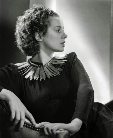 Elsa Lanchester profile. Elsa Lanchester, Anne Of Cleves, Studio Portrait, Bride Of Frankenstein, Actrices Hollywood, Don Juan, Character Actor, English Actresses, British Actresses