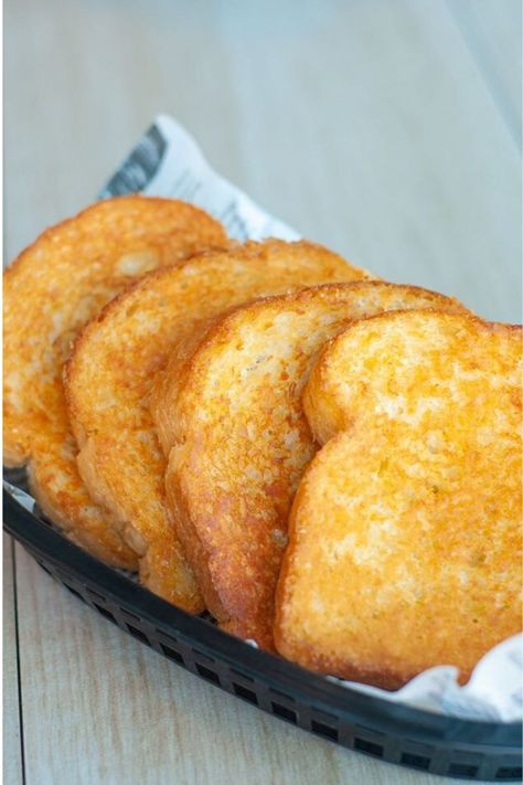 Bread Image, Sizzler Recipes, Australia Recipes, Recipes Cheese, Cheese Bread Recipe, Tandoori Masala, 3 Ingredient Recipes, Cheesy Bread, Baked Garlic