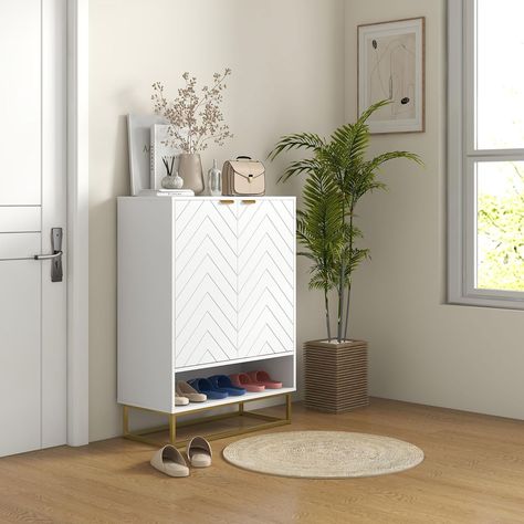 Add character and charm to your front entrance with this modern storage unit. Perfect to hide shoes and other bits and bobs from your front entrance. Small Shoe Cabinet, Shoe Storage Unit, Chevron Door, Shoe Cupboard, Cabinet Modern, Chevron Patterns, Hallway Storage, Modern Shoes, Shoe Storage Cabinet