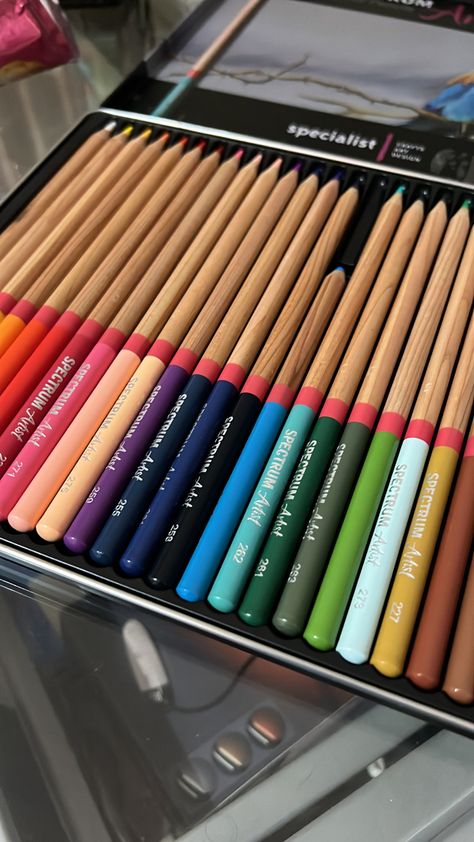 Colour Pencil Aesthetic, Color Pencil Set, Aesthetic Colored Pencils, Coloring Pencils Aesthetic, Color Pencil Aesthetic, Colouring Pencils, Photography Assignments, Art Pencils, Colored Pencil Set