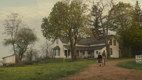 Anne Of Avonlea, Gable House, Lucy Maud Montgomery, Movie Screenshots, Anne With An E, Anne Shirley, Book Things, Kindred Spirits, Anne Of Green