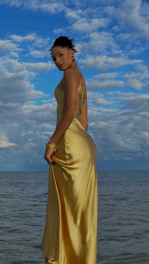 Satin Dress Beach Photoshoot, Beach Dresses Photoshoot, Long Dress Pictures, Alissajanay Instagram, Beach Birthday Photoshoot Women, Poses With Dresses, Long Dress Photoshoot Ideas, Beach Shoot Ideas Photoshoot, Beach Pictures Dress