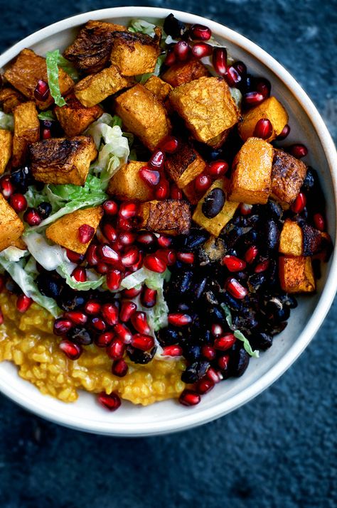 Autumn Nourish Bowl | occasionallyeggs.com #buddhabowl #fallfood #veganrecipes Tumeric Rice, Squash Bowl, Mustard Cabbage, Vegan Autumn, Nourish Bowls, Turmeric Rice, Nourish Bowl, Healthy Bowls Recipes, Healthy Bowls