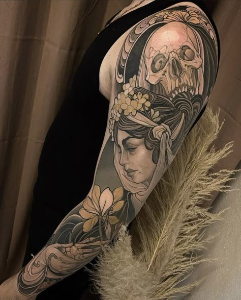 Neo Traditional Art, Art Nouveau Tattoo, Tattoo Catalog, Nouveau Tattoo, Girl Face Tattoo, Fantasy Tattoos, Art Nouveau Illustration, Tattoo Desings, Japanese Tattoo Designs