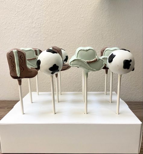 Cowboy Cakepops, Rodeo Cake Pops, Western Cake Pops, Cow Print Cakes, Western Birthday Cakes, Custom Cake Pops, Cowboy Cakes, Country Birthday, Cake Pop Molds