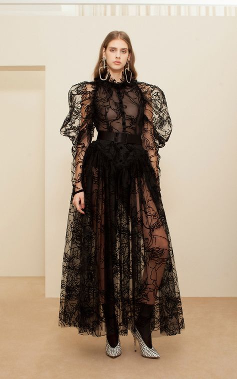 Sandra Mansour - Belle De Soir black dress ($2,333) Sandra Mansour, Autumn 2022, فستان سهرة, Looks Street Style, Couture Gowns, Mode Inspo, Lace Fashion, Vogue Paris, Solid Dress