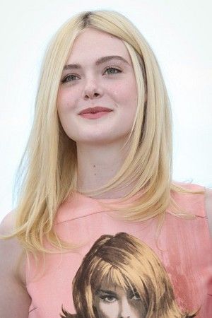 Sam Jones Photoshoot - Elle Fanning Photo (31202410) - Fanpop Salma Hayek Style, Elle Fanning Style, Dakota And Elle Fanning, How To Talk, Elle Fanning, Cannes Film Festival, Beauty Face, Girl Face, American Actress