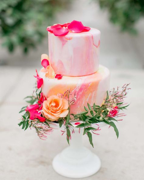 pink and orange watercolor frosted two tiered cake Unfrosted Cake, Best Wedding Planner Book, Floral Wedding Inspiration, Colorful Wedding Cakes, Summer Wedding Cakes, Hand Painted Cakes, Wedding Cake Flavors, Summer Cakes