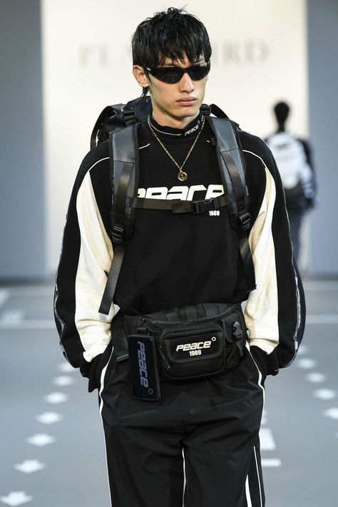 Cyberpunk Outfit Men, Casual Man Outfit, Man Outfit Casual, Cyberpunk Outfit, Man Outfit, Cyberpunk Fashion, Fire Fits, Futuristic Fashion, Streetwear Men Outfits