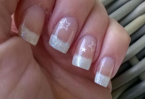 Star Nails Y2k, 2014 Nails, Purple Pfp, Stars Nails, Nails Art Designs, Grunge Nails, Pretty Gel Nails, Really Cute Nails, Soft Nails