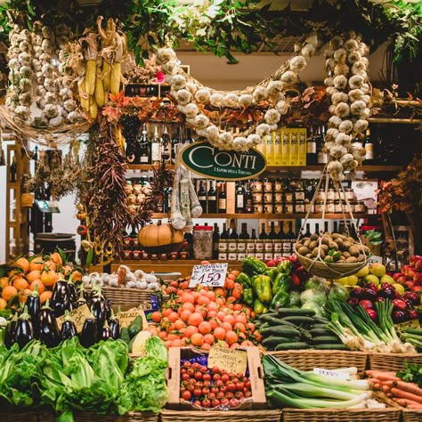 Food & Wine: Mark & Clark Tunisian Culture, Farm Cafe, Produce Displays, Specialty Food Store, Vegetable Stand, Bakery Design Interior, Spice Market, Italian Market, Vegan Cafe