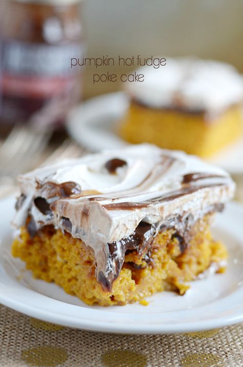 How to Make Easy Hot Fudge Pumpkin Poke Cake http://www.somethingswanky.com/hot-fudge-pumpkin-poke-cake/?utm_campaign=coschedule&utm_source=pinterest&utm_medium=Something%20Swanky&utm_content=How%20to%20Make%20Easy%20Hot%20Fudge%20Pumpkin%20Poke%20Cake Pumpkin Poke Cake, Cactus Care, Poke Cake Recipes, Poke Cakes, Poke Cake, Christmas Cactus, Delicious Pumpkin, Hot Fudge, Pumpkin Dessert