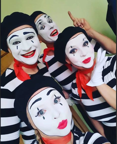 Mime Makeup Simple, Mime Face Paint, Clown Face Paint, Mime Makeup, Halloween Makeup Diy, Halloween Makeup Pretty, Kids Face Paint, Cute Clown, Clown Faces