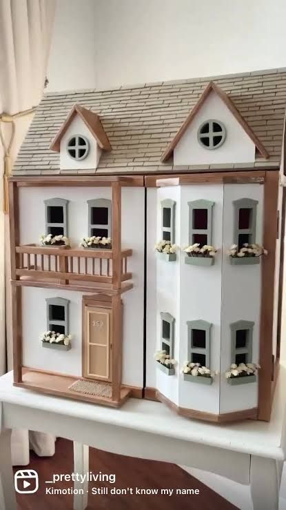 Kmart Dollhouse Makeover, Dollhouse Makeover, House Painting, Doll Toys, The Hamptons, Doll House, Miniatures, Dolls, House Styles