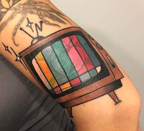 Static Tv Tattoo, Vintage Tv Tattoo, American Traditional Tv Tattoo, Retro Tv Tattoo, Old Tv Tattoo, Tv Tattoo Retro, Fringe Tattoo Tv, Vhs Tattoo, Tv Tattoo