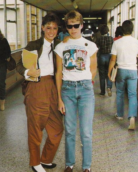 Chasing the ‘80s on Instagram: “And just like that, it’s Monday again.” 1980s Kids Fashion, 80s Fashion Men, 1980 Fashion, 1980s Kids, High School Fashion, 80s Fashion Trends, 80’s Fashion, High School Outfits, 80s Outfit