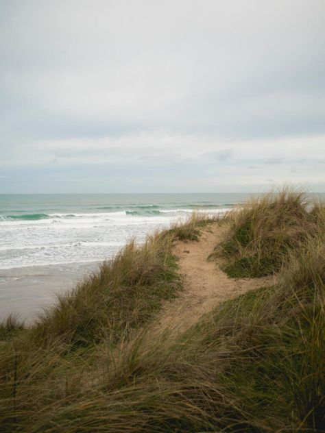 Beach At Winter, Beach Walk Aesthetic, Uk Beach Aesthetic, Cornish Aesthetic, Rain At The Beach, Cornwall Aesthetic, Cornwall Beach Aesthetic, Cornwall Aesthetic Surfing, Beach In Winter