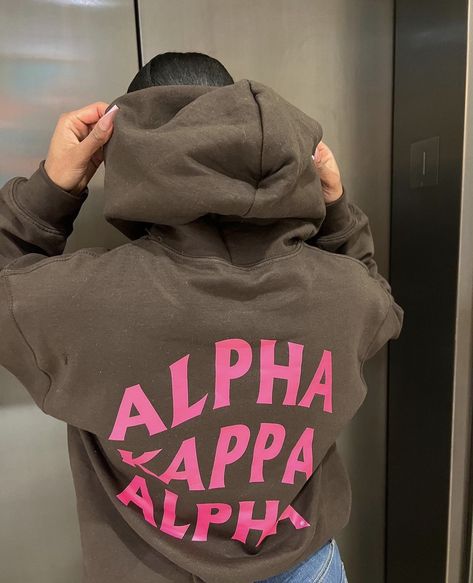 Alpha Kappa Alpha Clothing, Aka Apparel, Aka Sorority Gifts, Aka Outfits, Alpha Woman, Alpha Girl, College Vision Board, Skee Wee, Sorority Paddles