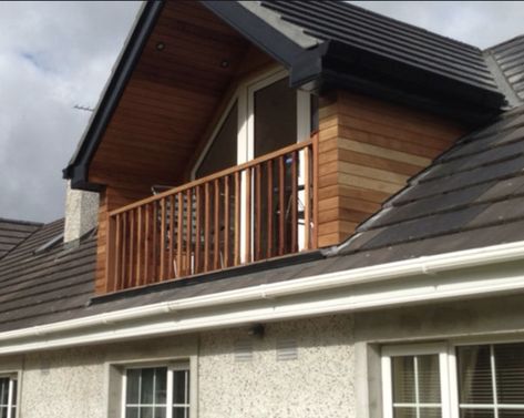 Dormer Balcony, Finish Attic, Loft Conversion Balcony, Attic Balcony, Cottage In The Mountains, Warm Roof, Dormer Loft Conversion, Studio Garage, Attic Office