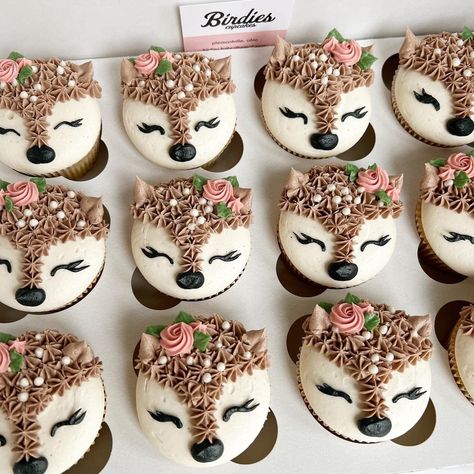 Bambi Cupcakes Ideas, Winter Woodland Cupcakes, Forest Cupcakes Woodland Party, Bambi Cupcakes, Woodland Cupcakes Forest Themes, Deer Cupcakes, Woodland Cupcakes, Forest Cupcakes, Fowl Recipes