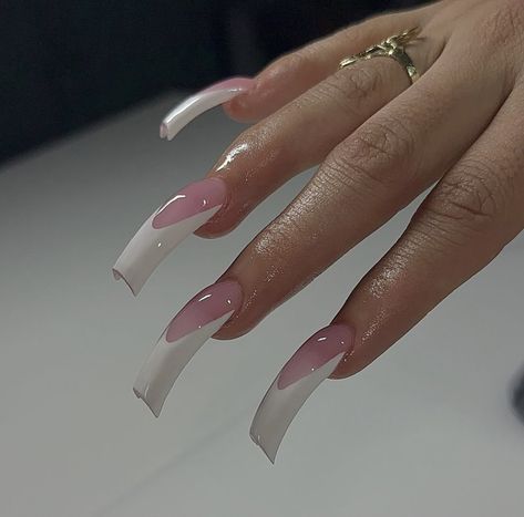 ₊˚ෆ Follow me for more 𐙚 visit my boards ₊˚ෆ Thick French Tip Nails, Thick French Tip, 4a Natural Hair, Tip Nails, Unique Acrylic Nails, French Tip Nails, Nail Tech, French Nails, Follow For More