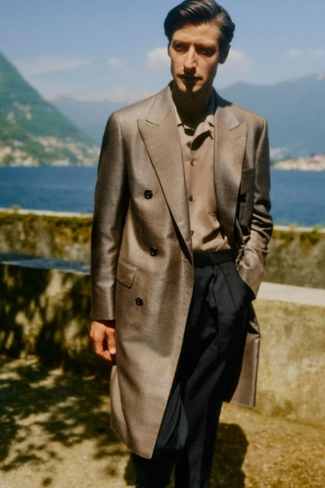 Brioni Spring 2023 Menswear Fashion Show | Vogue Spring 2023 Lookbook, Jeenu Mahadevan, Adrien Sahores, 2023 Menswear Fashion Show, 2023 Lookbook, Pajama Suit, Soft Tailoring, Menswear Fashion Show, Modern Gentleman