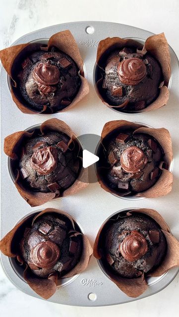 Double Chocolate Muffin Recipe, Fluffy Buttermilk Pancake Recipe, Choc Muffins, Chocolate Muffin Recipe, Jumbo Muffins, Double Chocolate Muffins, Bakery Style Muffins, Pancake Recipe Buttermilk, Birthday Cake Pops