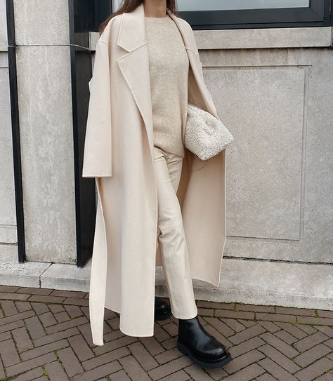 Cream Wool Coat, Cream Cashmere Sweater, Fall Fashion Colors, Neutral Fall Outfits, Cream Outfit, Cream Outfits, Burgundy Outfit, Fall Trend, Pinterest Tumblr