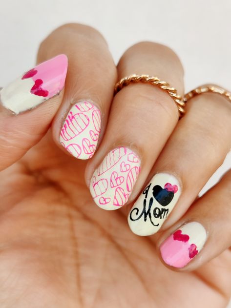 Cute Mother's Day Inspired Nail Art Ideas | Tutorials Mother's Day Nails Designs Mom, Mommy And Me Nails, Mother’s Day Nails, Mothers Day Nails Ideas, Nails Mom, Girl's World, Stylish Nails Designs, Design Mom, Food Lifestyle