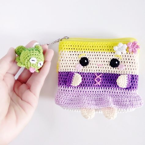 Crochet Tangled Disney, Tangled Crochet, Wallet Crochet, Phone Bag Crochet, Crochet Disney, Crochet Pouch, Kawaii Crochet, Fun Crochet, Fun Crochet Projects