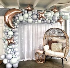 Love You To The Moon And Back Balloon Arch, Moon And Star Balloon Garland, Gender Reveal Ideas Stars, Baby Shower Ideas Twinkle Little Star, Moon And Stars Balloon Arch, Celestial Balloon Arch, Baby Shower Ideas Moon And Stars, Galaxy Gender Reveal, Baby Shower Over The Moon Theme