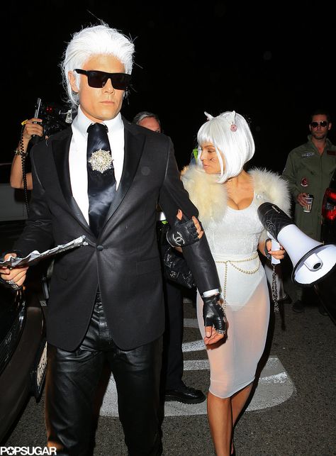 Josh Duhamel and Fergie as Karl Lagerfeld and Choupette Posh And Becks Costume, Celeb Couple Costumes, Rainbow Halloween Costume, Storm Costume, Rainbow Halloween, Posh And Becks, Celebrity Halloween, Costume Works, Josh Duhamel