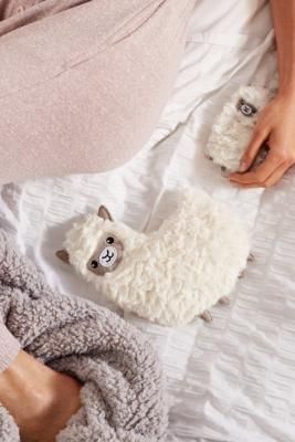 Huggable Alpaca Heating Pad Cute Heating Pad, Llama Ornament, Heated Slippers, Event Planning Guide, Alternative Valentines, Crib Organizers, Purse Essentials, Pop Top, Baby Trend