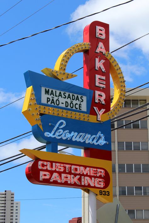 Leonard's Bakery, Honolulu, amazing malasadas! Signage Design, Photo Inspo, Honolulu, Broadway Show Signs, Broadway Shows, Hawaii, Design