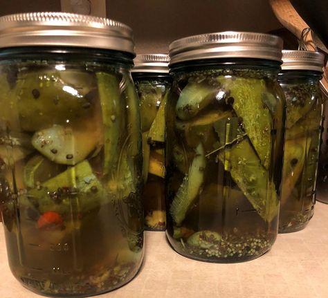 Pickled Ghost Peppers, Ghost Pepper Pickles, Ghost Pepper Recipes, Homemade Pickling Spice, Pepper Jellies, Pepper Ideas, Pickled Hot Peppers, Hot Pepper Recipes, Hot Pickles