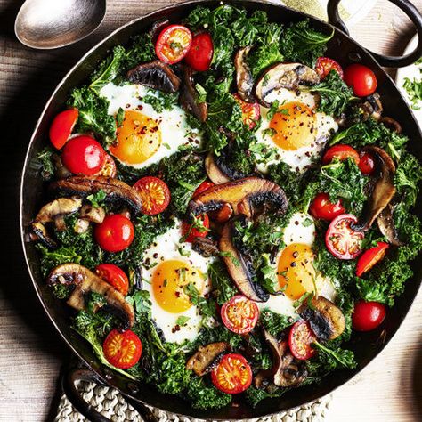 Mushroom Kale Recipes, Kale And Mushroom Recipes, Mushroom Brunch, Kale Mushroom Recipe, Valencia Diet, Kale Mushroom, Portabella Mushrooms Recipes, Mushroom Kale, Mushroom Breakfast