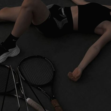 Zeinab Aesthetic Core, Athletic Core Aesthetic, Sporty Core Aesthetic, Dark Tennis Aesthetic, Female Sports Aesthetic, Core Zeinab, Tennis Dark Aesthetic, Workout Dark Aesthetic, Dark Academia Sports