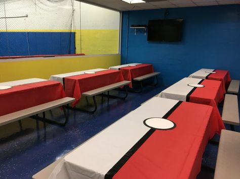 DIY Pokemon Tablecloth – Head to the Dollar Store and make this for under $3! Are you a fan of Pokemon Go? Take a look at these Pokemon Party Ideas for the biggest fan in your home on Frugal Coupon Living.... gotta catch them all! Boy party ideas. Party Table Cloth Ideas, Pokemon Table, Pokemon Party Ideas, Table Cloth Ideas, Pokemon Party Favors, Pikachu Party, Pokemon Party Decorations, Diy Pokemon, Pokemon Themed Party